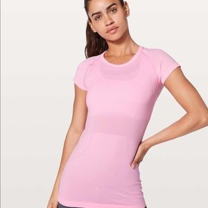 Lululemon swiftly top